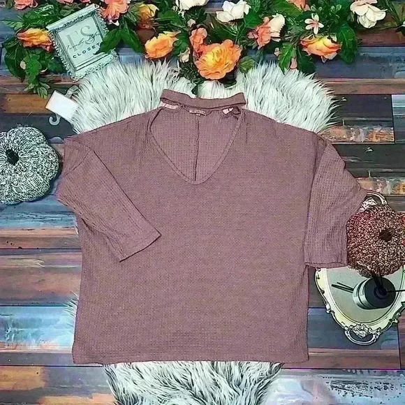 Mauve Purple Deconstructed Choker Cutout V-Neck Waffle Knit Sweater - Picture 2 of 7